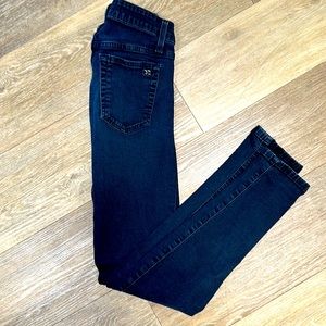 Womens authentic Joes jeans size 27 The Skinny in dark wash